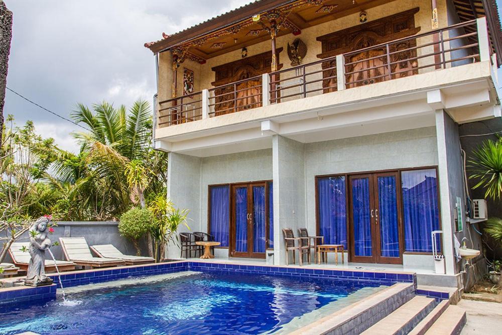 נוסה-למבונגן Wahyu Homestay 1 מראה חיצוני תמונה