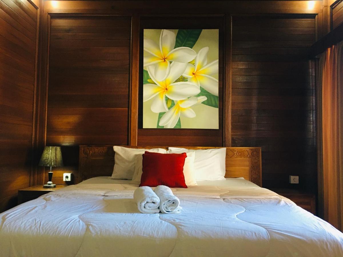 נוסה-למבונגן Wahyu Homestay 1 מראה חיצוני תמונה