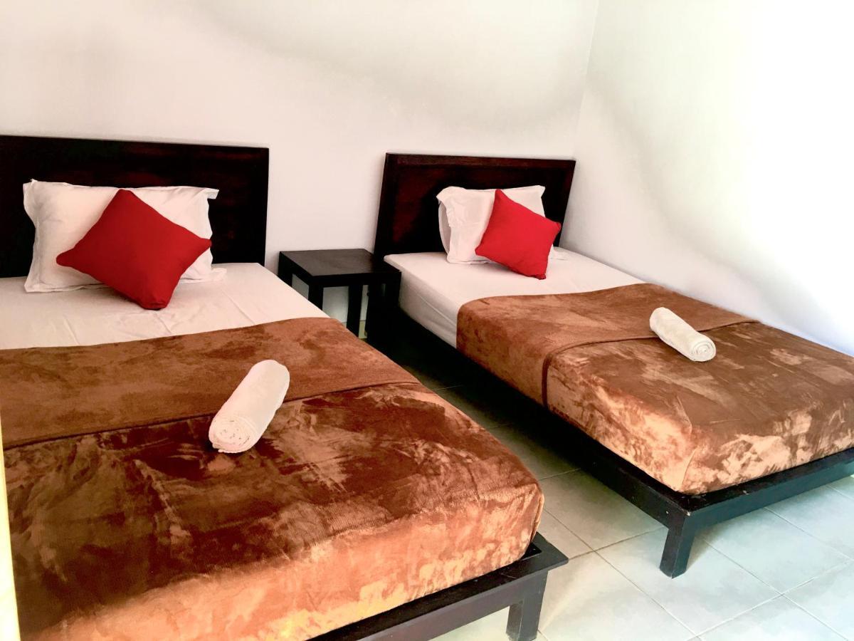 נוסה-למבונגן Wahyu Homestay 1 מראה חיצוני תמונה