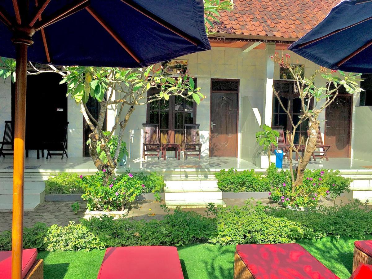 נוסה-למבונגן Wahyu Homestay 1 מראה חיצוני תמונה